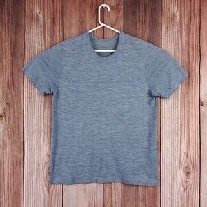 Lululemon Mens XL Vented Perforated Short Sleeve Shirt Athletic Athleisure Blue